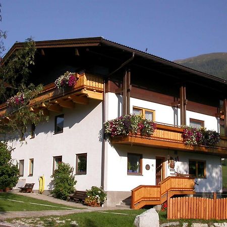 Pension Kristall Bramberg am Wildkogel Exterior photo
